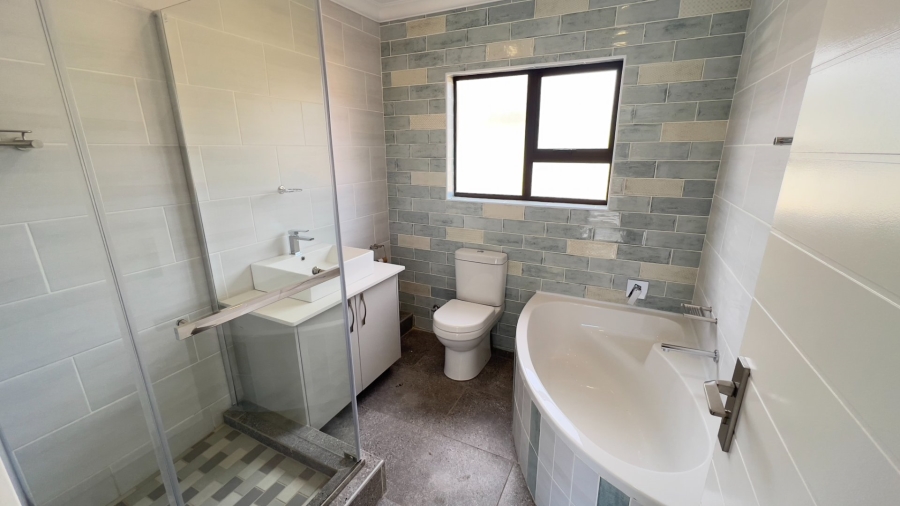 To Let 3 Bedroom Property for Rent in Bayswater Free State
